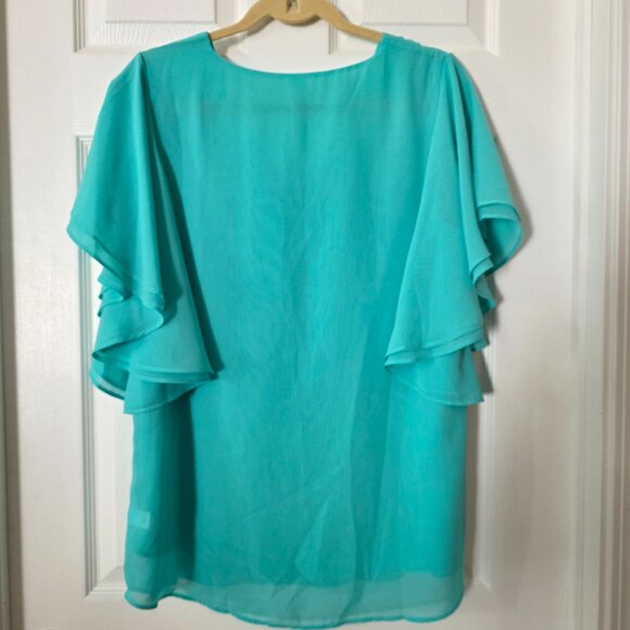 Zenana Outfitters Layered Sleeve Turqoise Blouse Size Medium - Picture 2 of 7